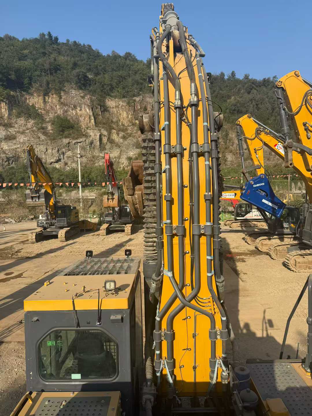 Used XCMG XE60 Excavator 2022 Model / 7