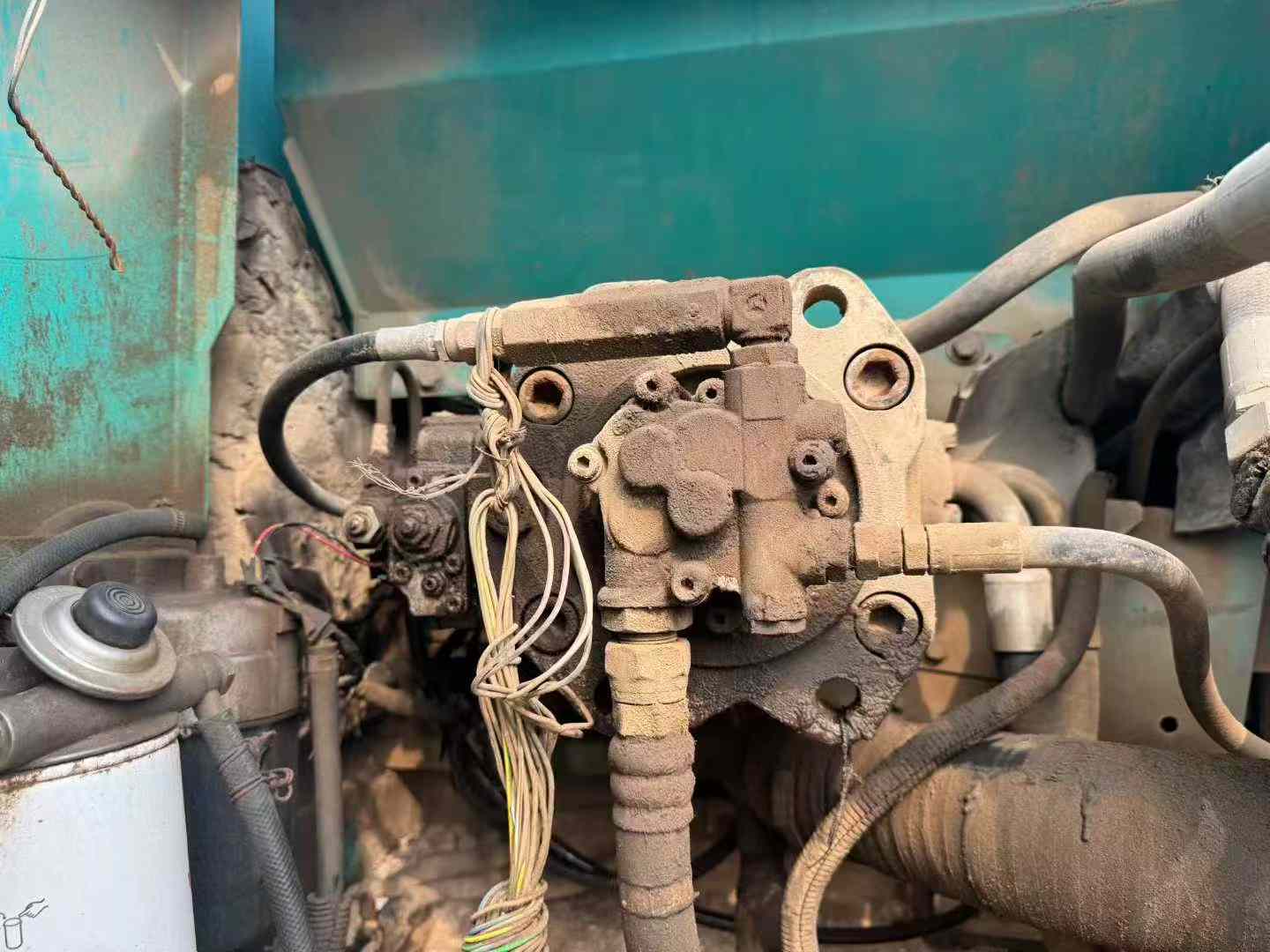 Used Kobelco SK200-11 Excavator 2016 Model / 8