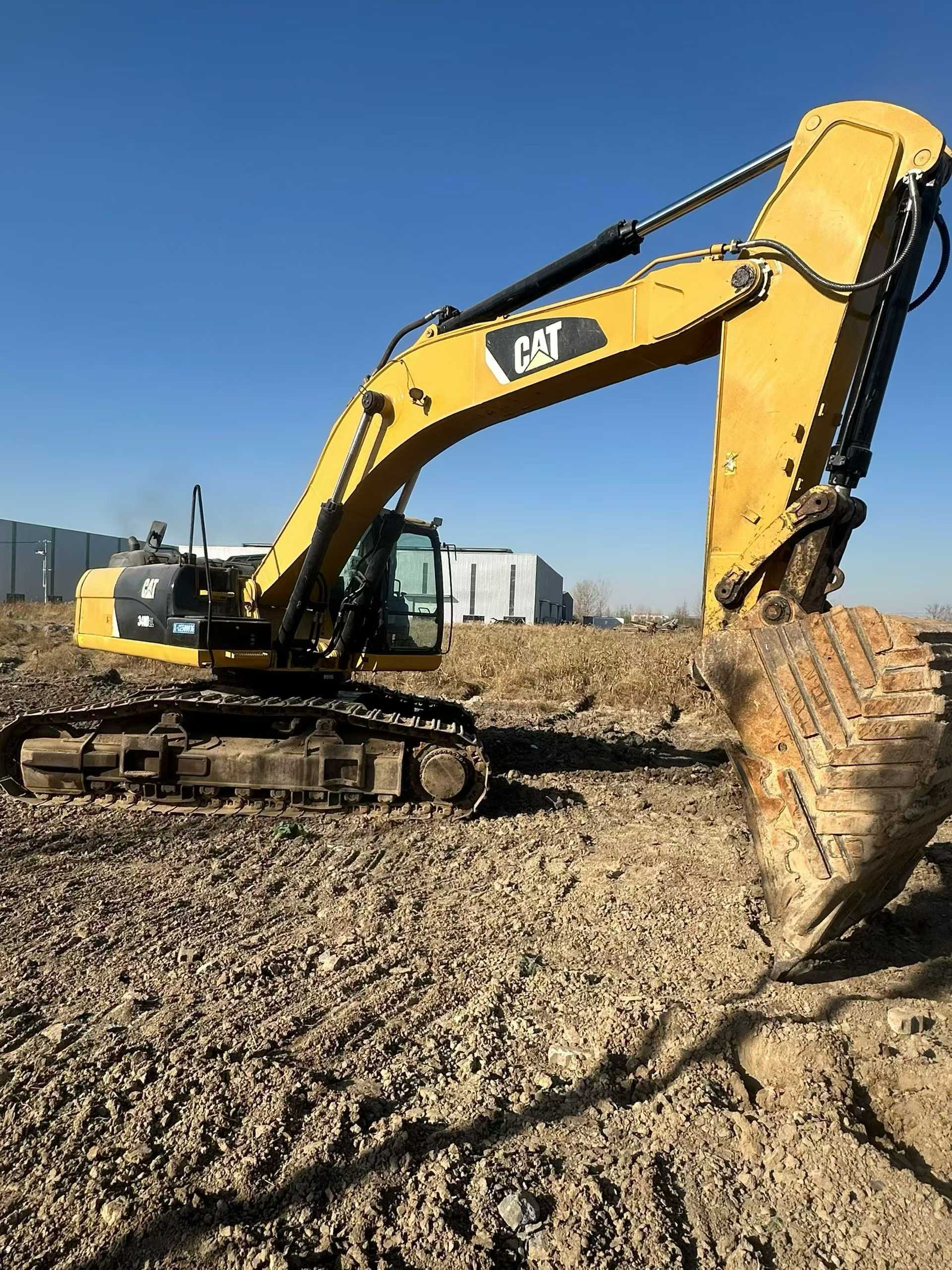 Used Caterpillar 340D2L Excavator 2016 Model / 3