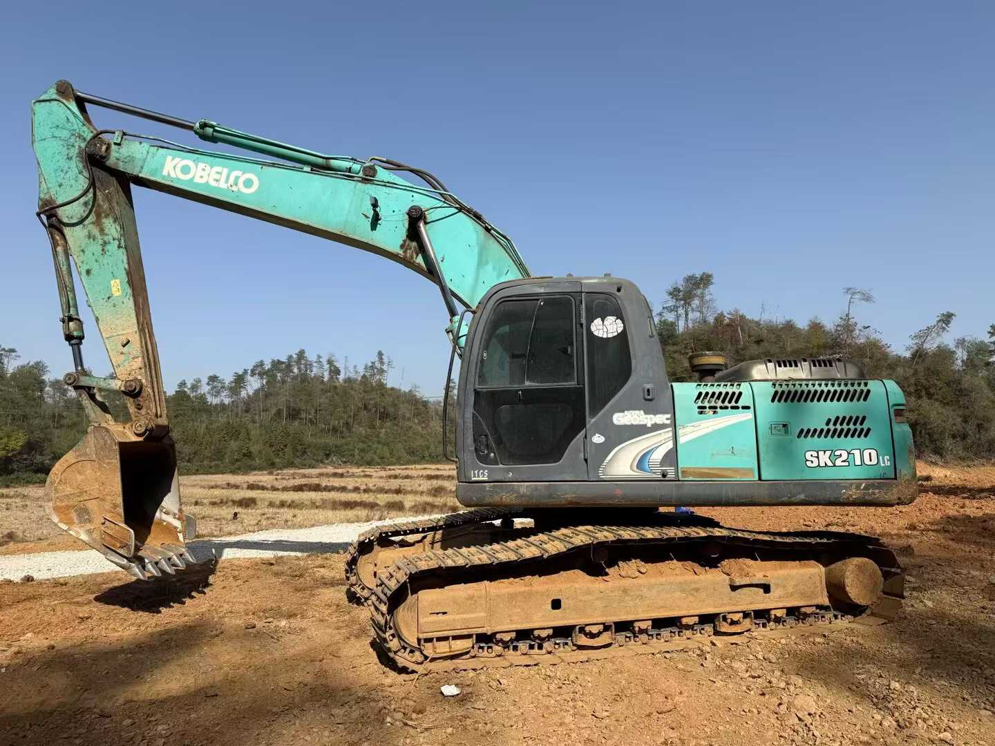 Used Kobelco SK210 Excavator 2016 Model / 2