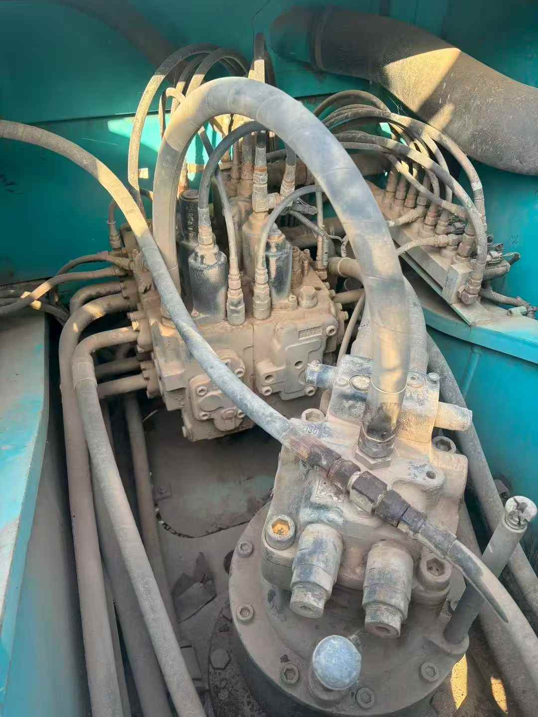 Used Kobelco SK210 Excavator 2011 Model / 6