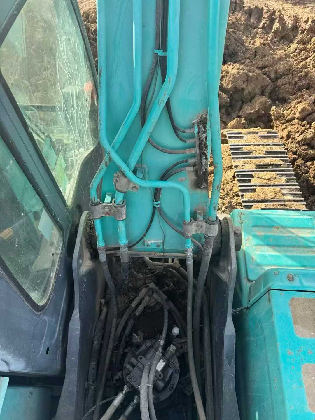 Used Kobelco SK210 Excavator 2013 Model / 6