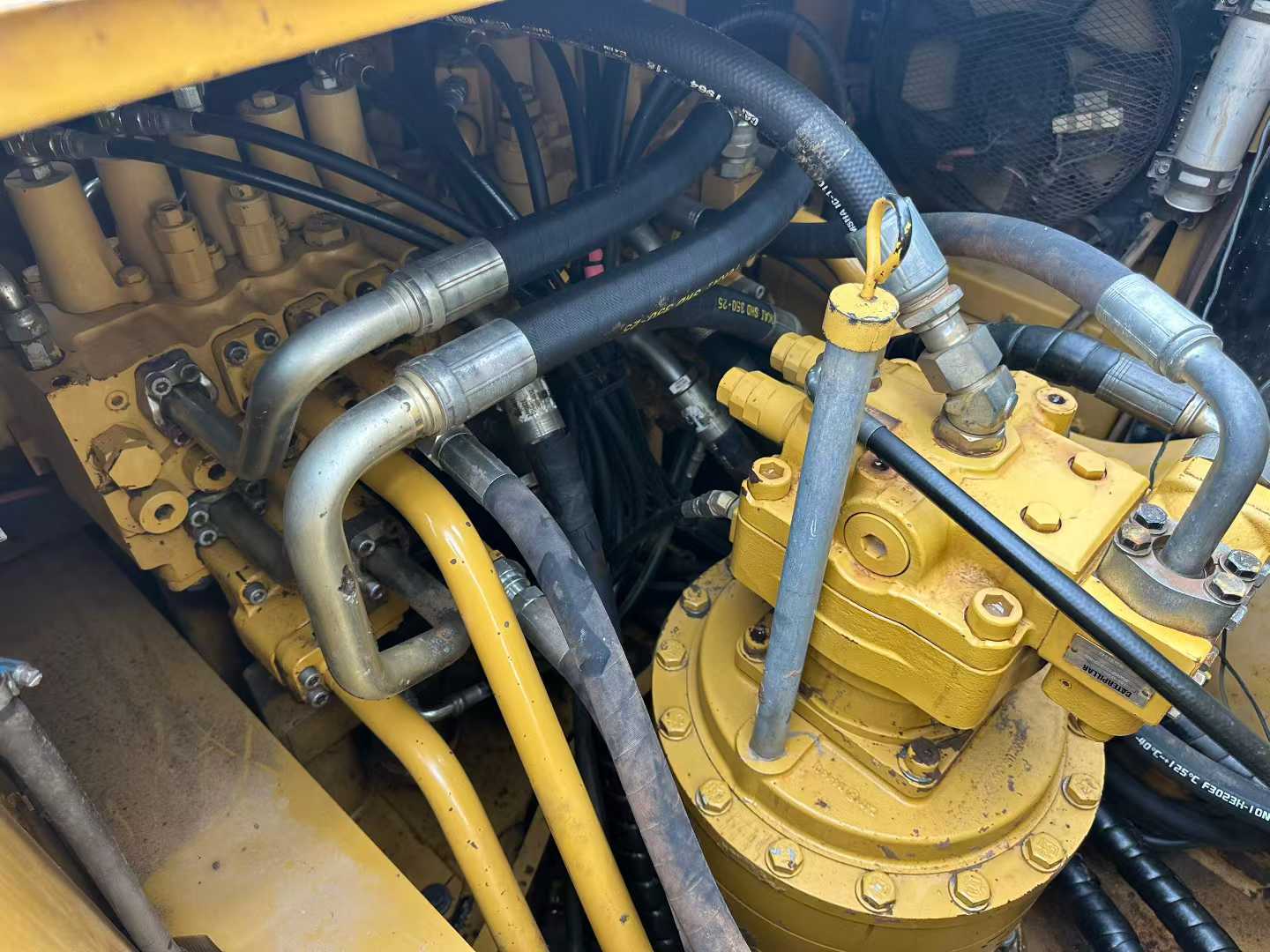 Used Caterpillar 326DL Excavator 2014 Model / 7