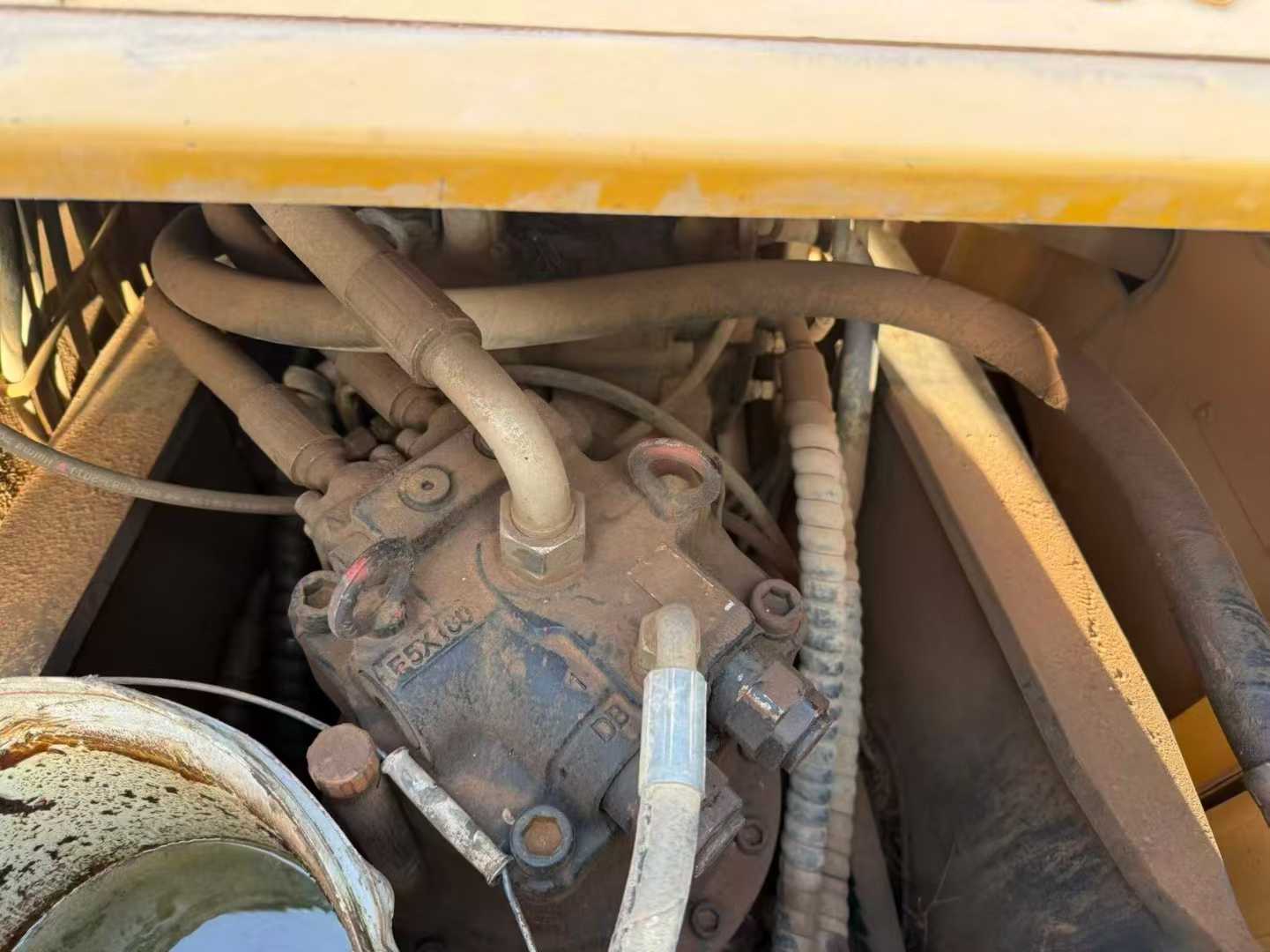 Used XCMG LW200 Excavator 2017 Model / 7