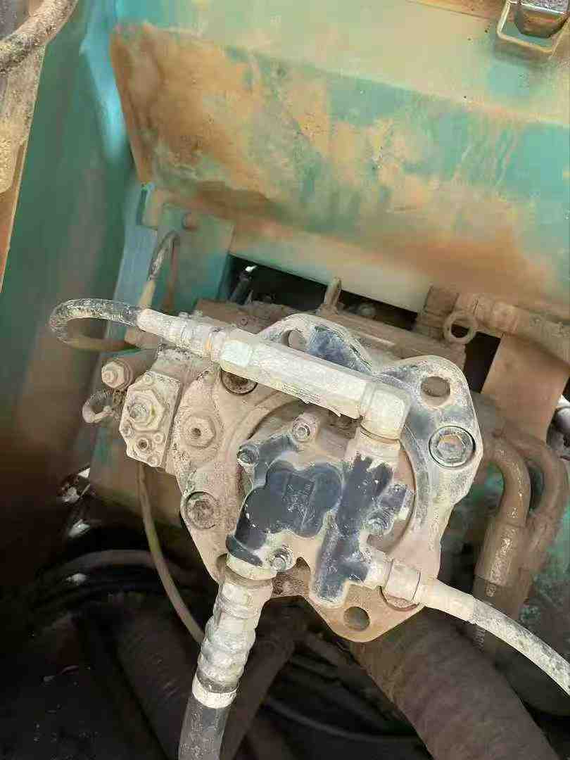 Used Kobelco SK250 Excavator 2010 Model / 9