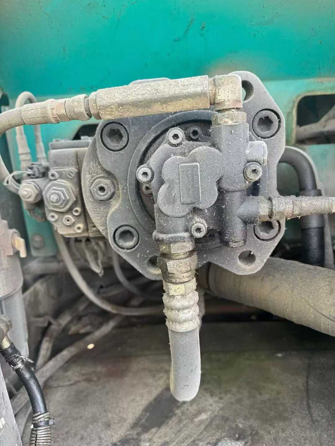 Used Kobelco SK210 Excavator 2013 Model / 7