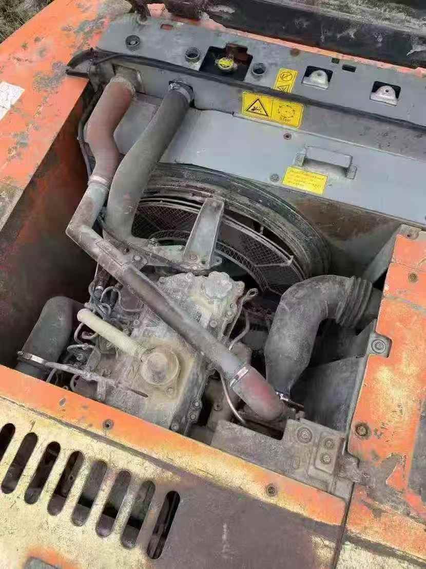 Used Hitachi ZAXIS200 Excavator 2016 Model / 7