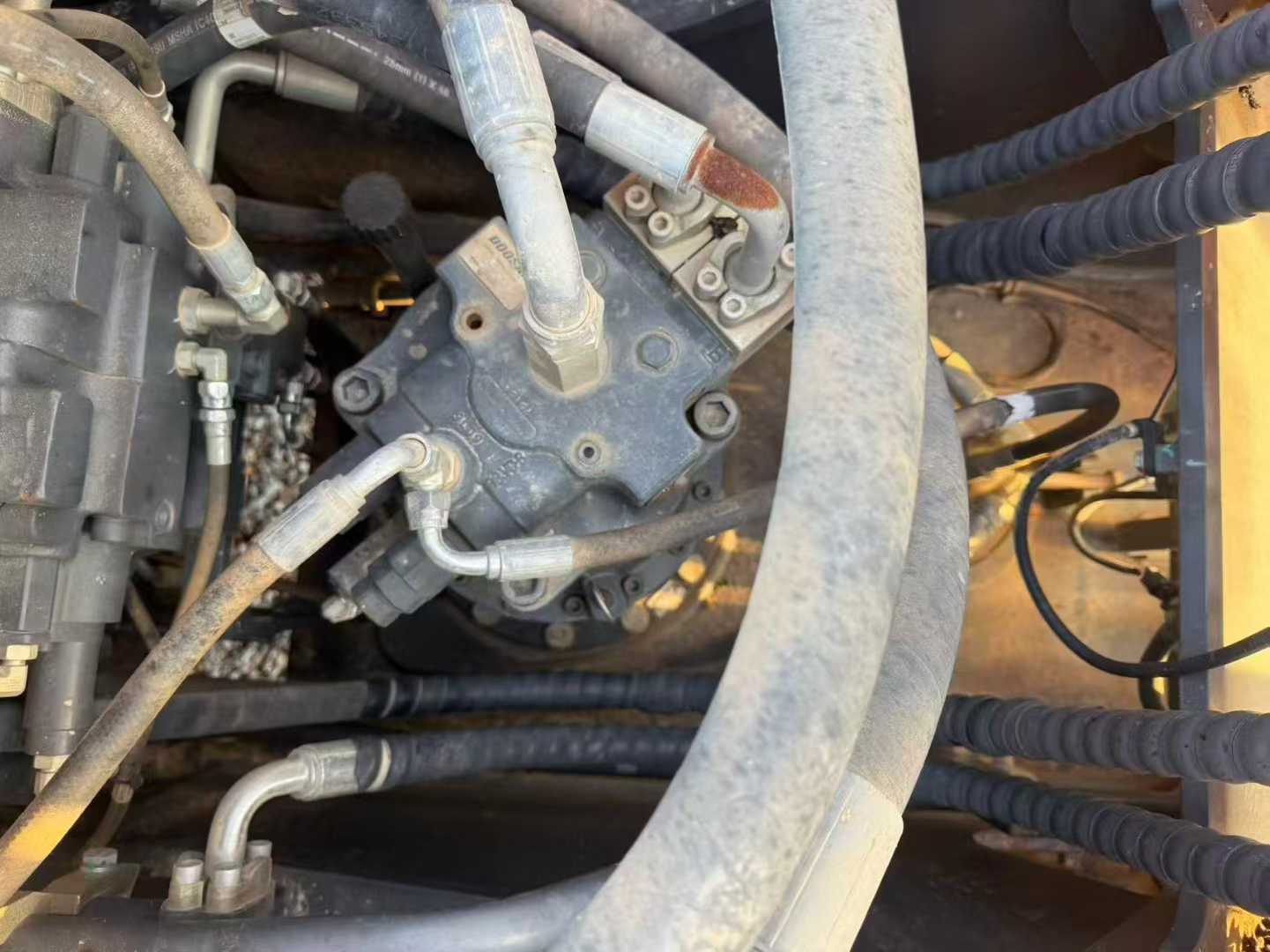 Used Doosan DX200-9CN Excavator 2021 Model / 8