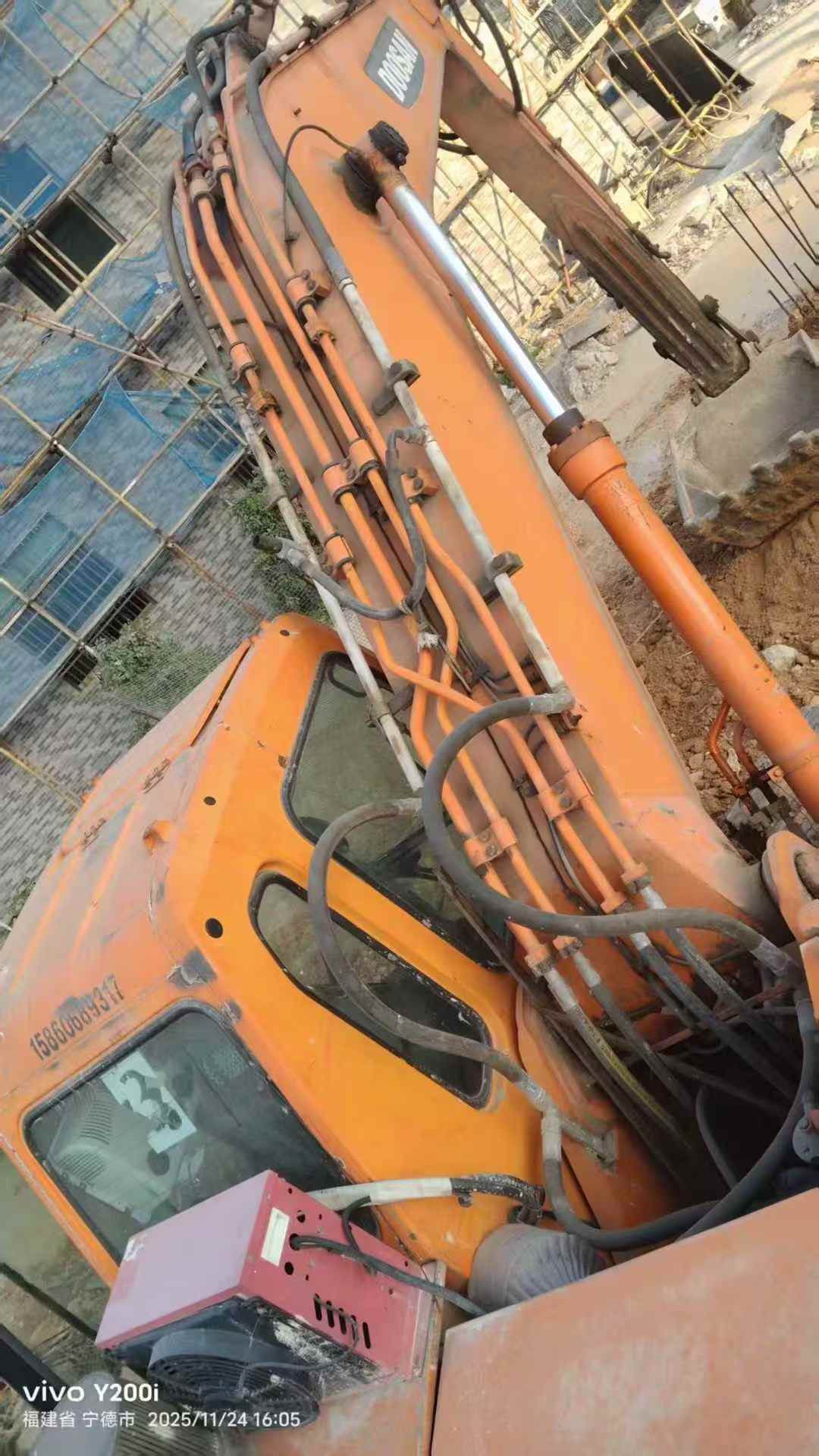 Used Doosan DX15 Excavator 2016 Model / 6