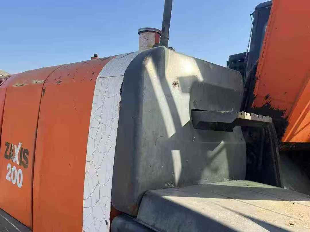 Used Hitachi ZAXIS200 Excavator 2016 Model / 9