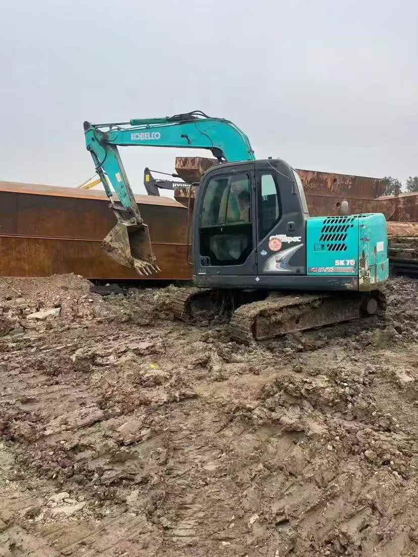 Used Kobelco SK75 Excavator 2014 Model / 2