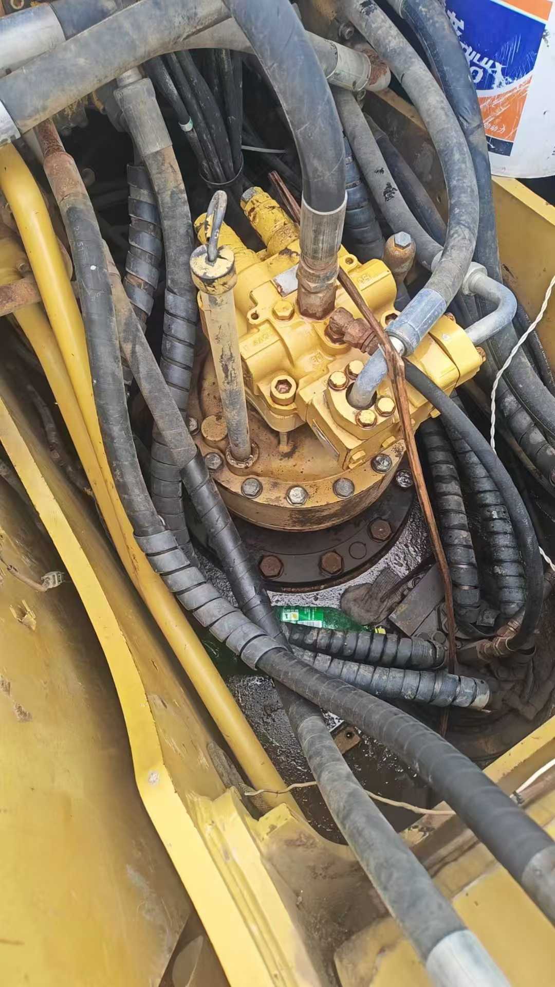 Used Caterpillar 320D Excavator 2011 Model / 8