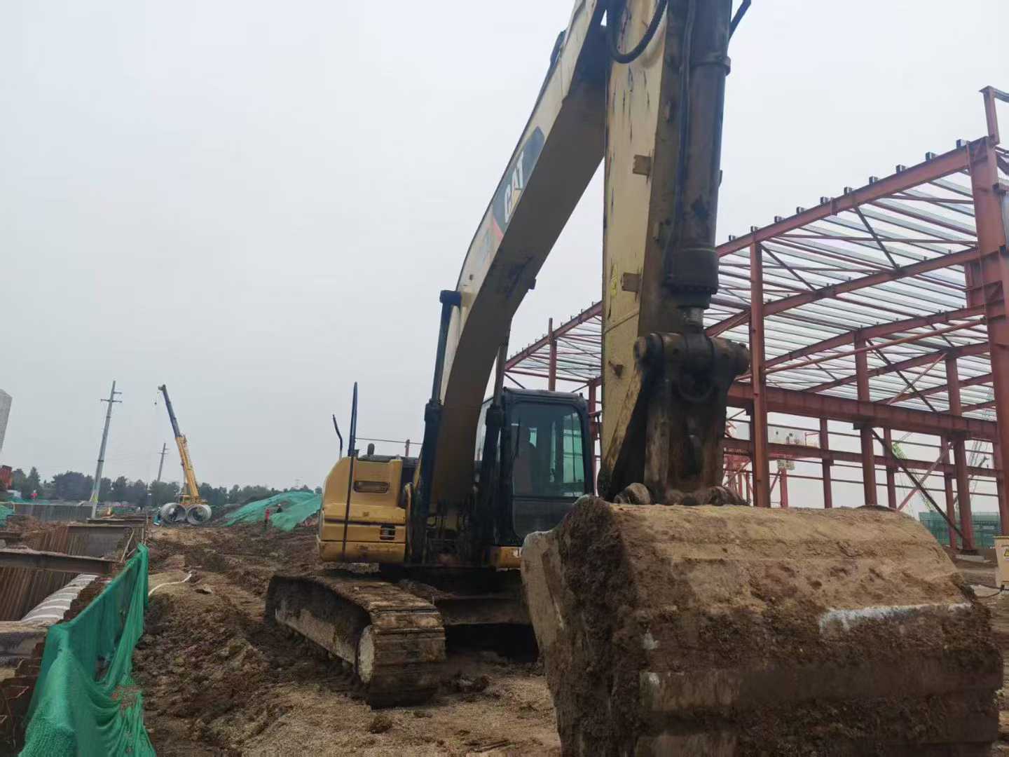 Used Caterpillar 320D Excavator 2011 Model / 2