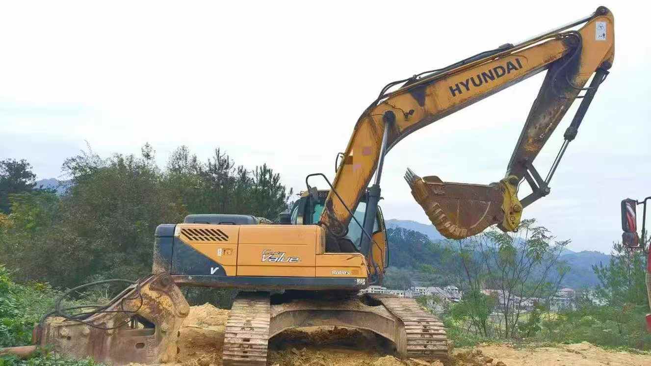 Used Hyundai HX75 Excavator 2016 Model / 2