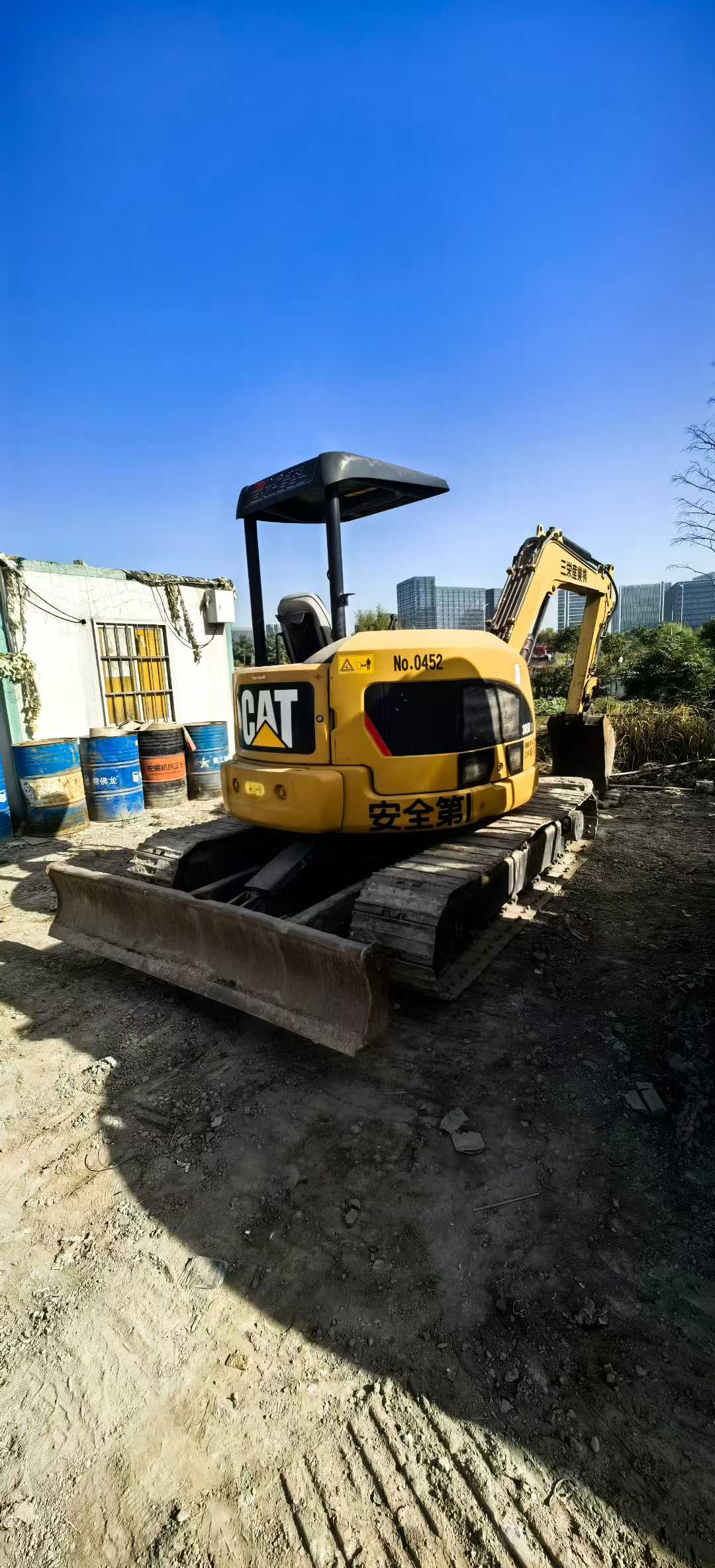 Used Caterpillar 305ECR Excavator 2016 Model / 2