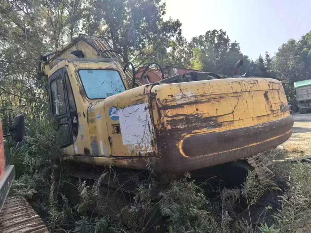 Used Komatsu PW200-7 Excavator 2016 Model