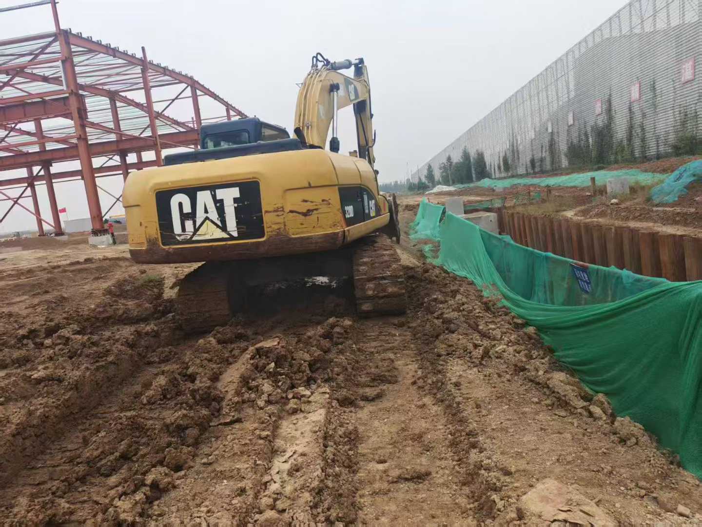 Used Caterpillar 320D Excavator 2011 Model / 9