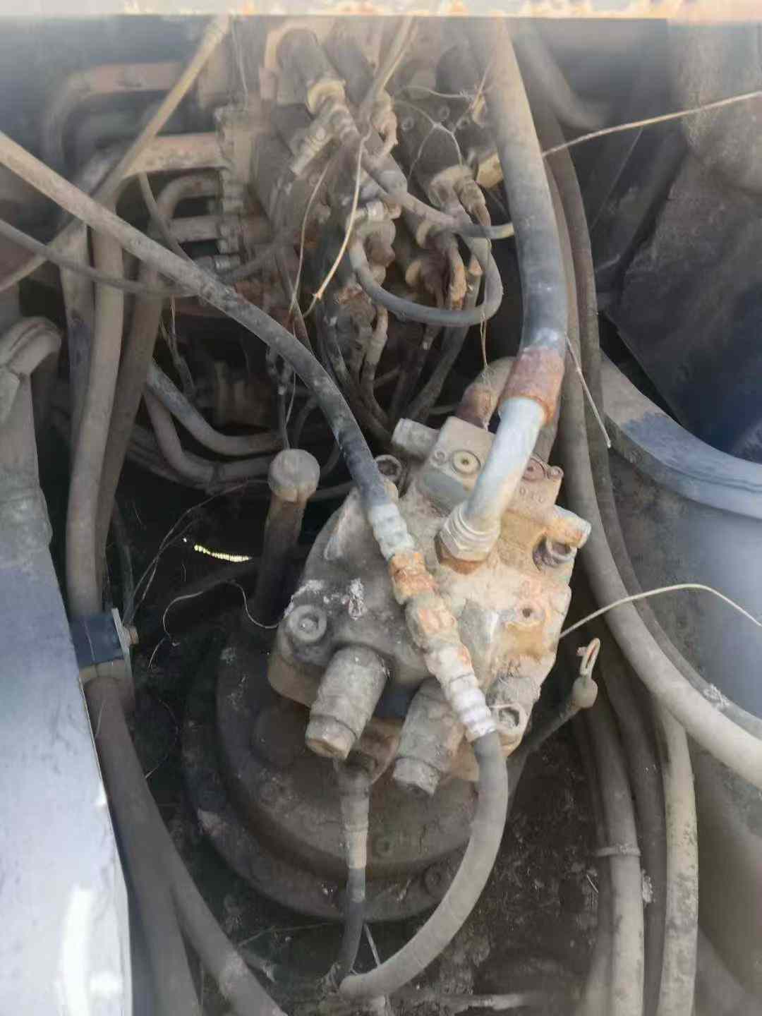 Used Sumitomo SH240-3 Excavator 2011 Model