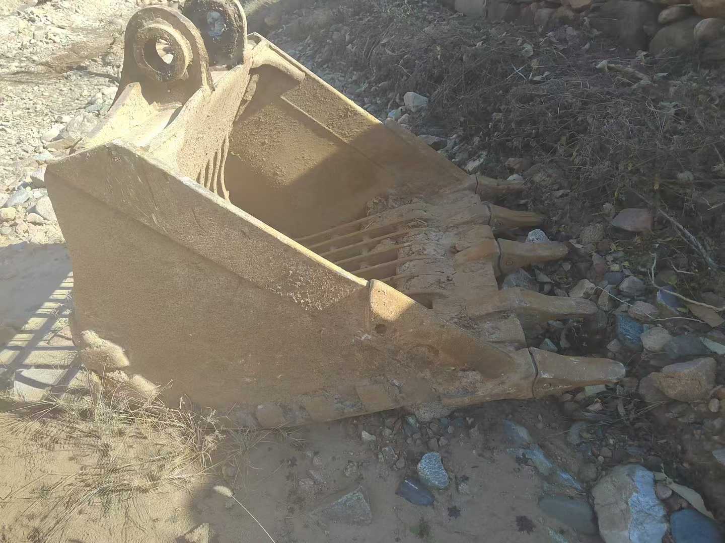 Used Hitachi ZX240-5A Excavator 2018 Model / 9