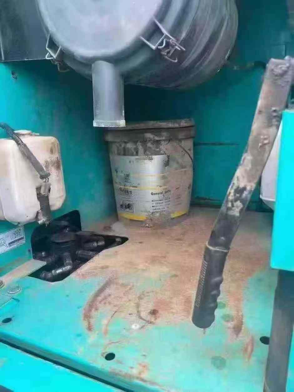 Used Kobelco SK200 Excavator 2018 Model / 9