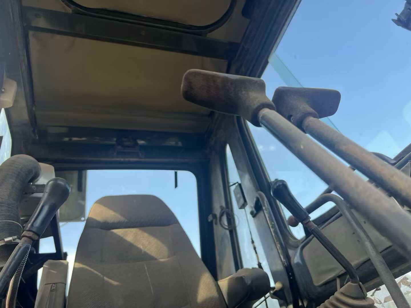 Used Komatsu PC220-6 Excavator 2016 Model / 2