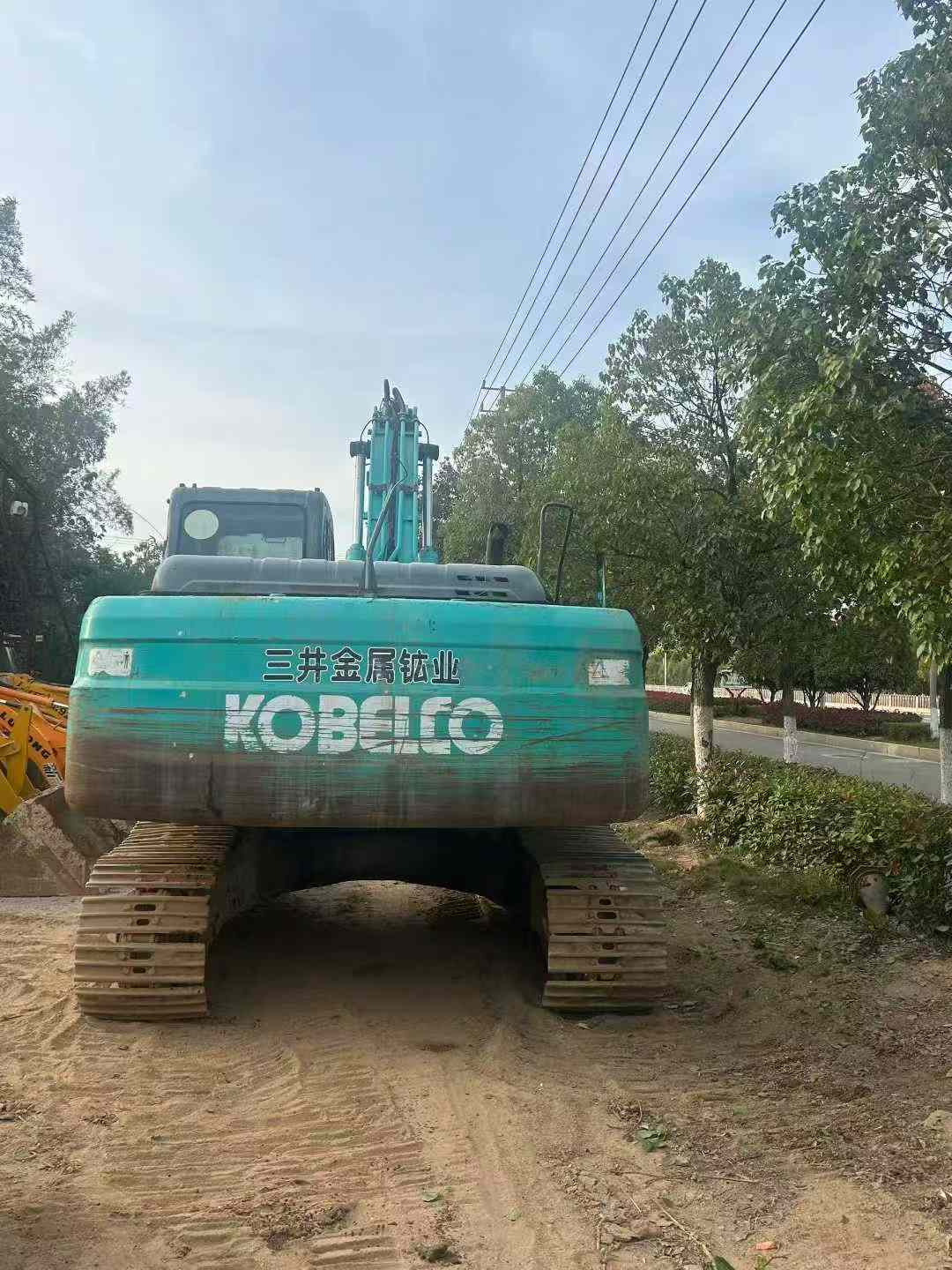 Used Kobelco SK200 Excavator 2018 Model / 3