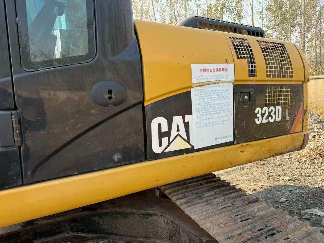 Used Caterpillar 323 Excavator 2012 Model