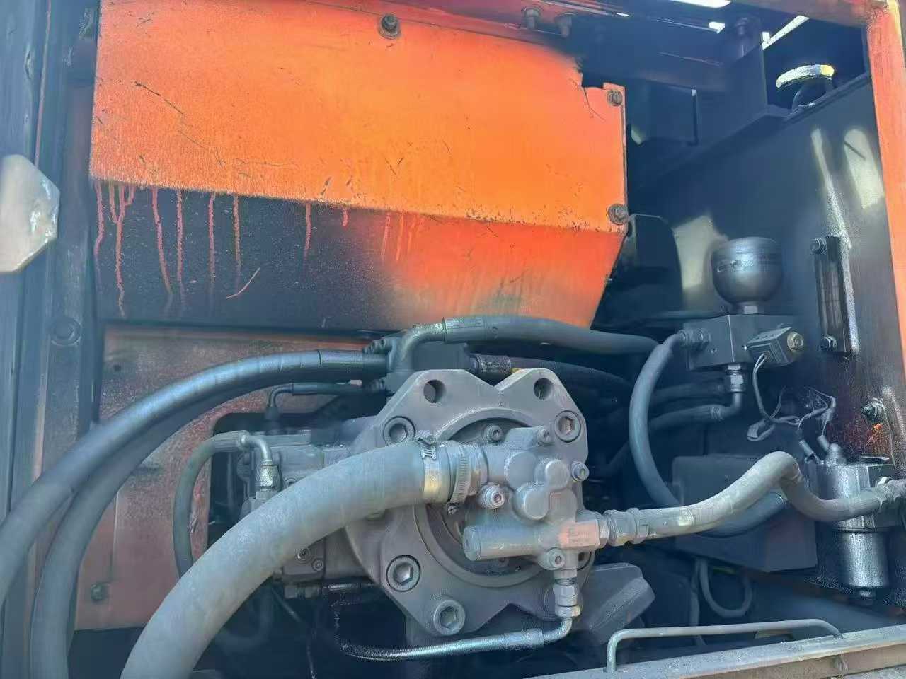 Used Doosan DH220-7 Excavator 2016 Model / 8