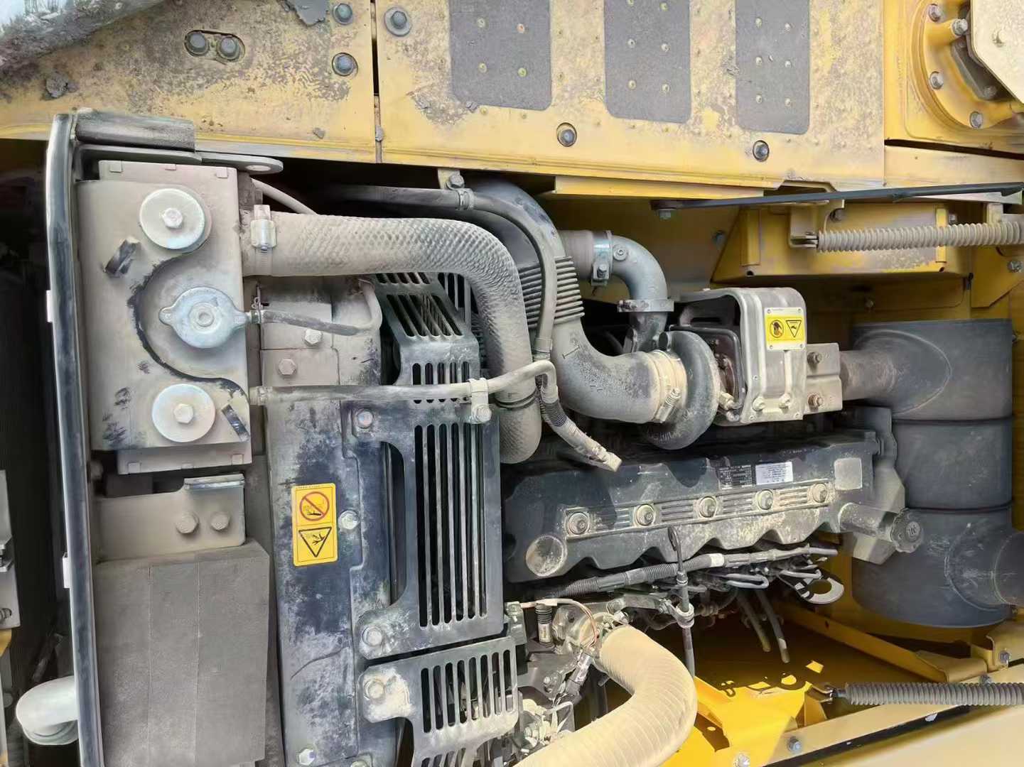 Used Komatsu HB215LC-1M0 Excavator 2016 Model