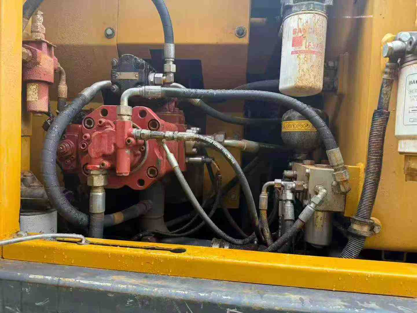 Used XCMG XE150 Excavator 2016 Model / 3