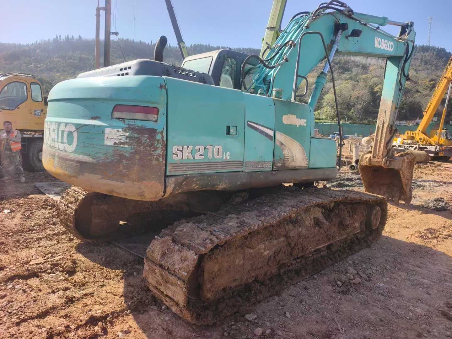 Used Kobelco SK210 Excavator 2011 Model / 4
