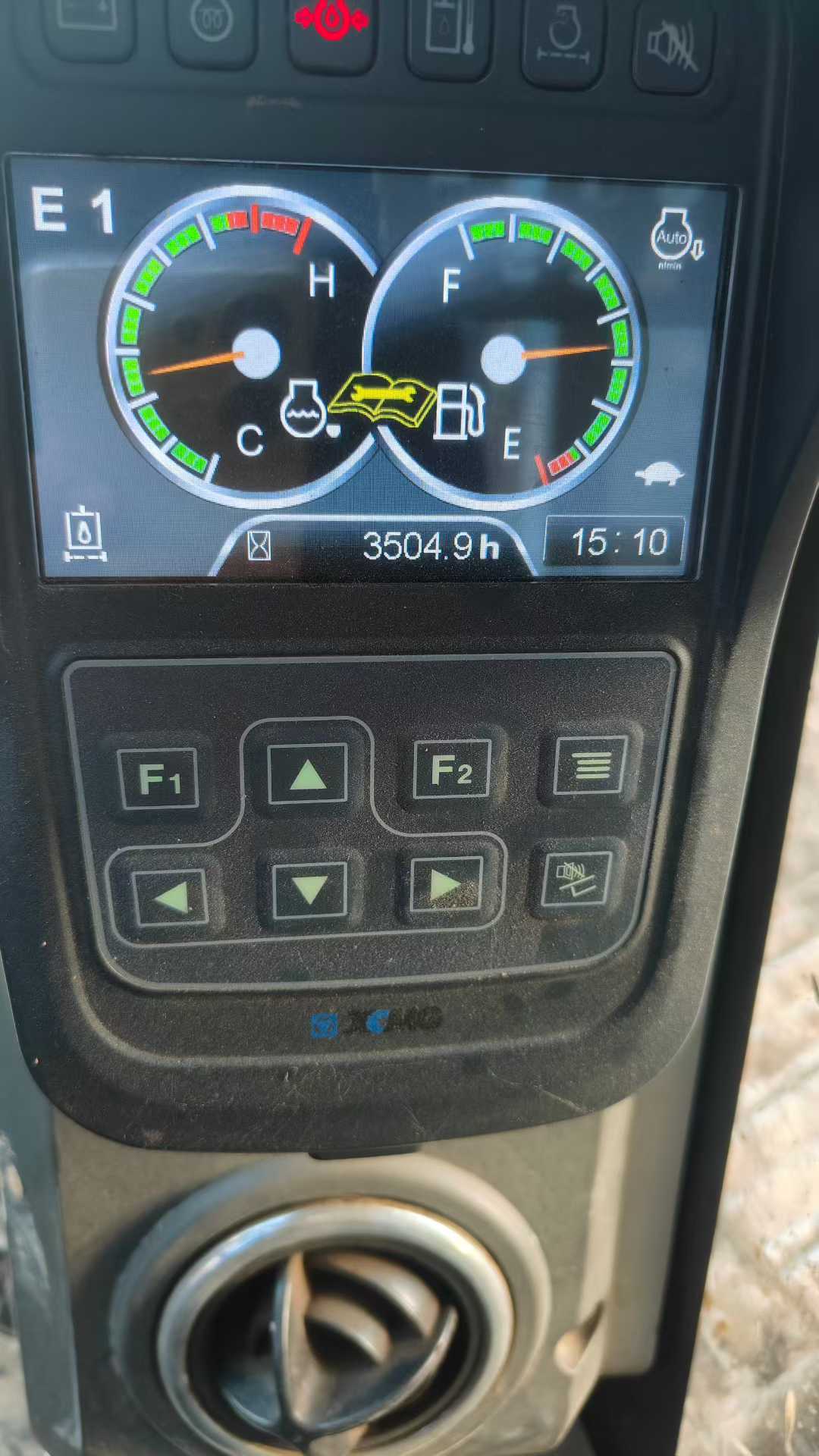 Used XCMG XE75WD Excavator 2021 Model / 6