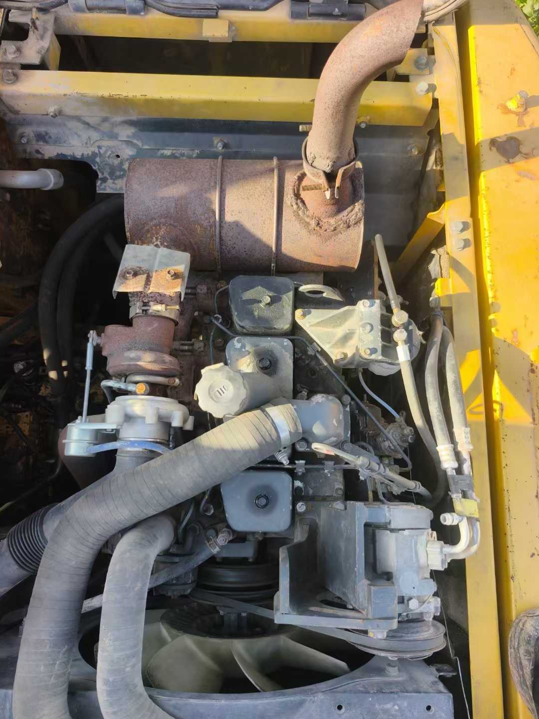 Used Komatsu PC60 Excavator 2016 Model / 8