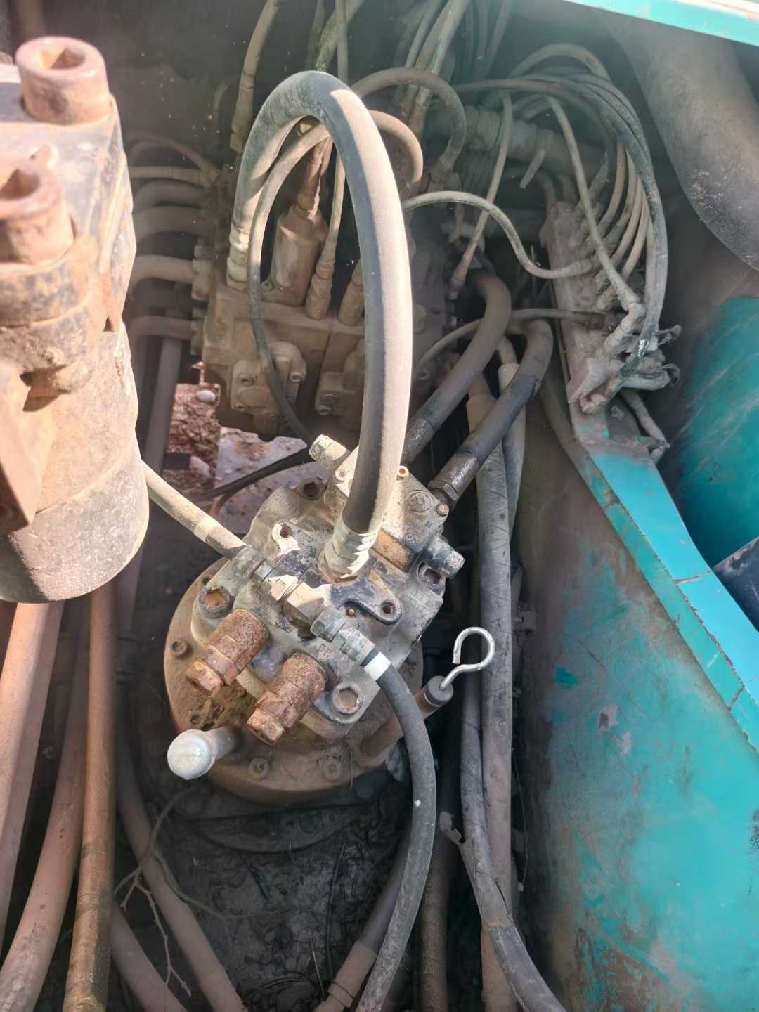 Used Kobelco SK210 Excavator 2011 Model / 7