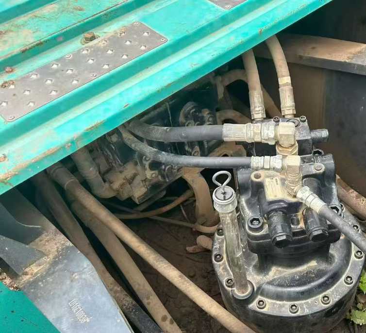 Used Kobelco SK250 Excavator 2016 Model / 8