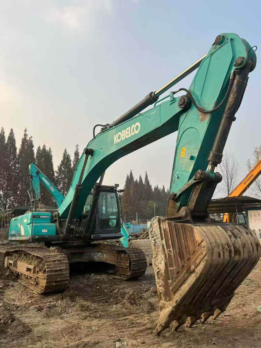 Used Kobelco SK380D Excavator 2014 Model / 9