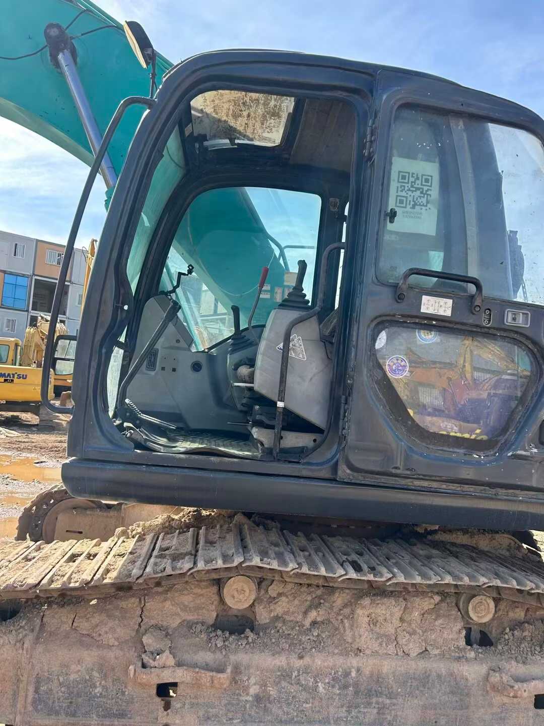 Used Kobelco SK200-6E Excavator 2016 Model / 4