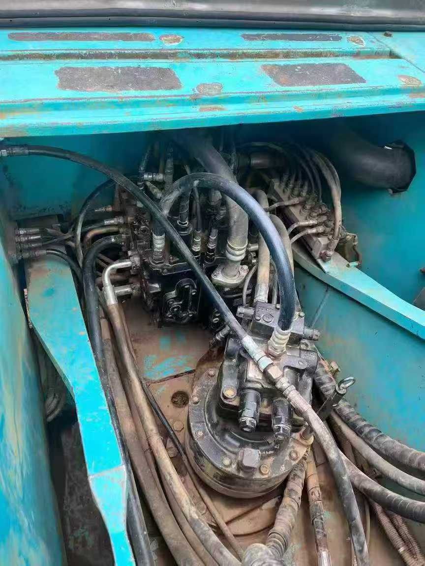 Used Kobelco SK200 Excavator 2016 Model / 4