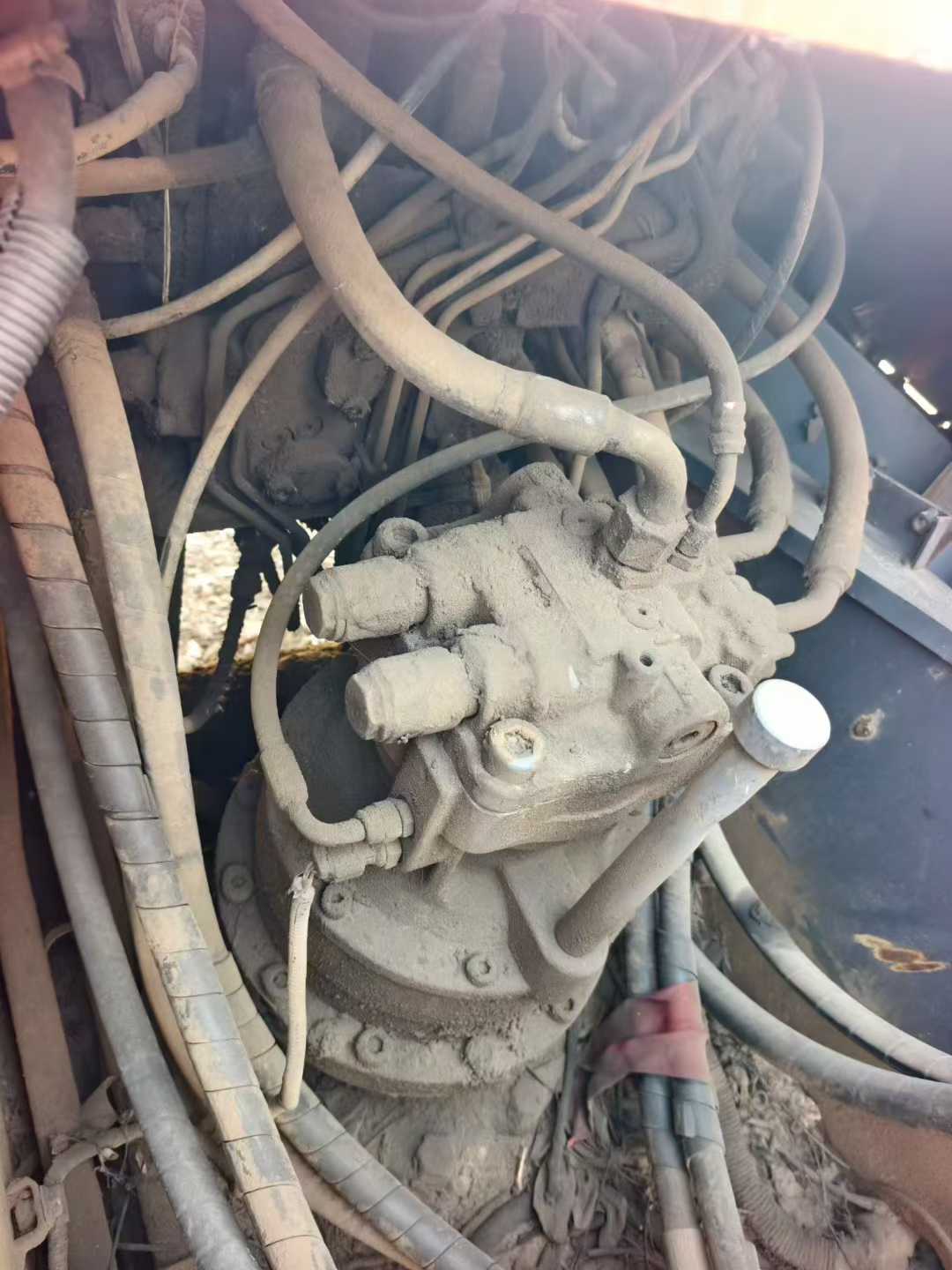 Used Hitachi ZX200-3G Excavator 2016 Model / 4