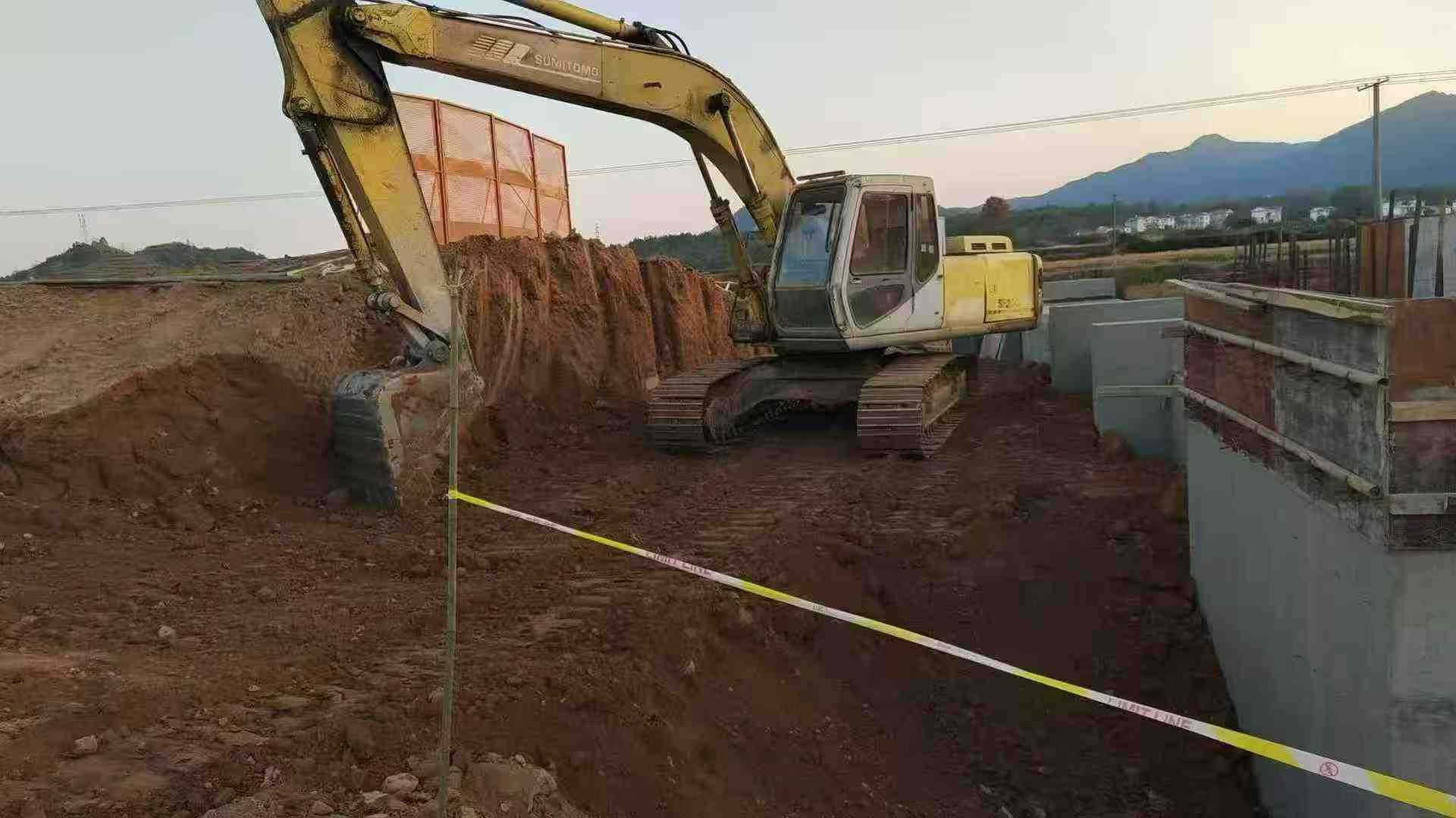 Used Sumitomo SH200C2 Excavator 2016 Model