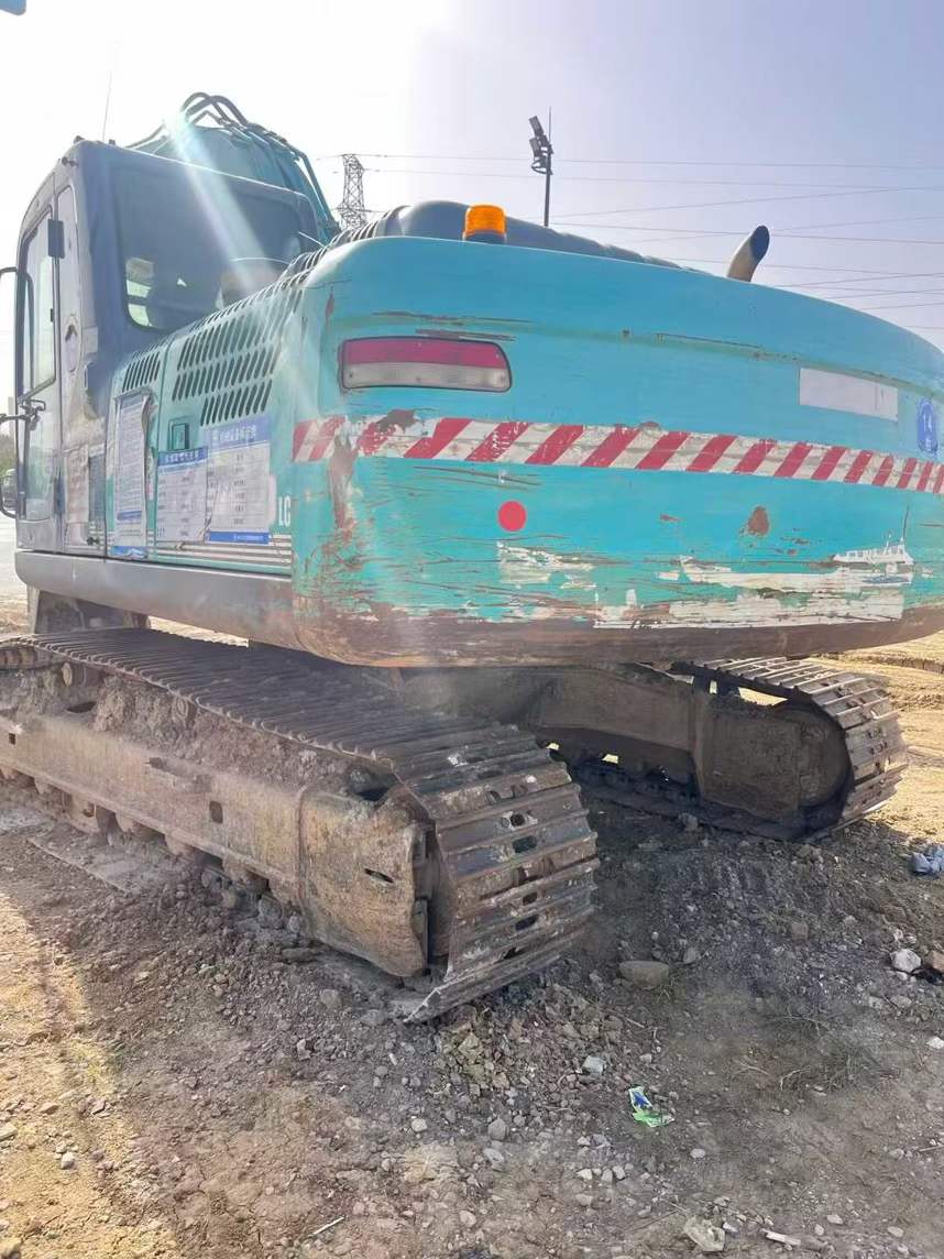 Used Kobelco SK210 Excavator 2016 Model / 6