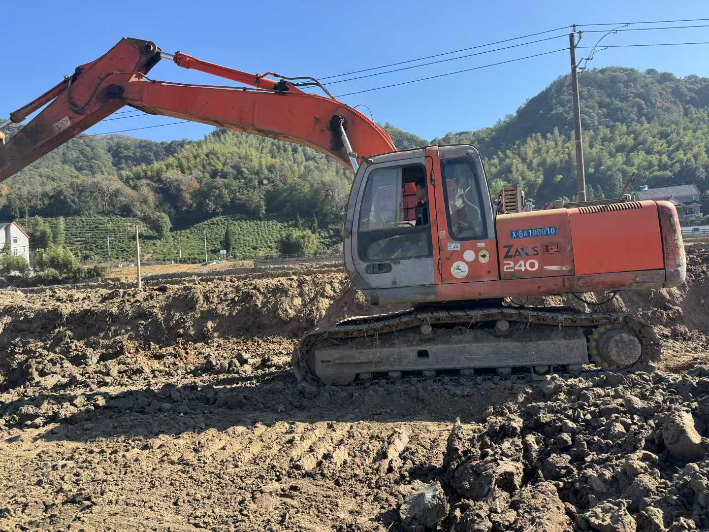 Used Hitachi ZAXIS200 Excavator 2016 Model