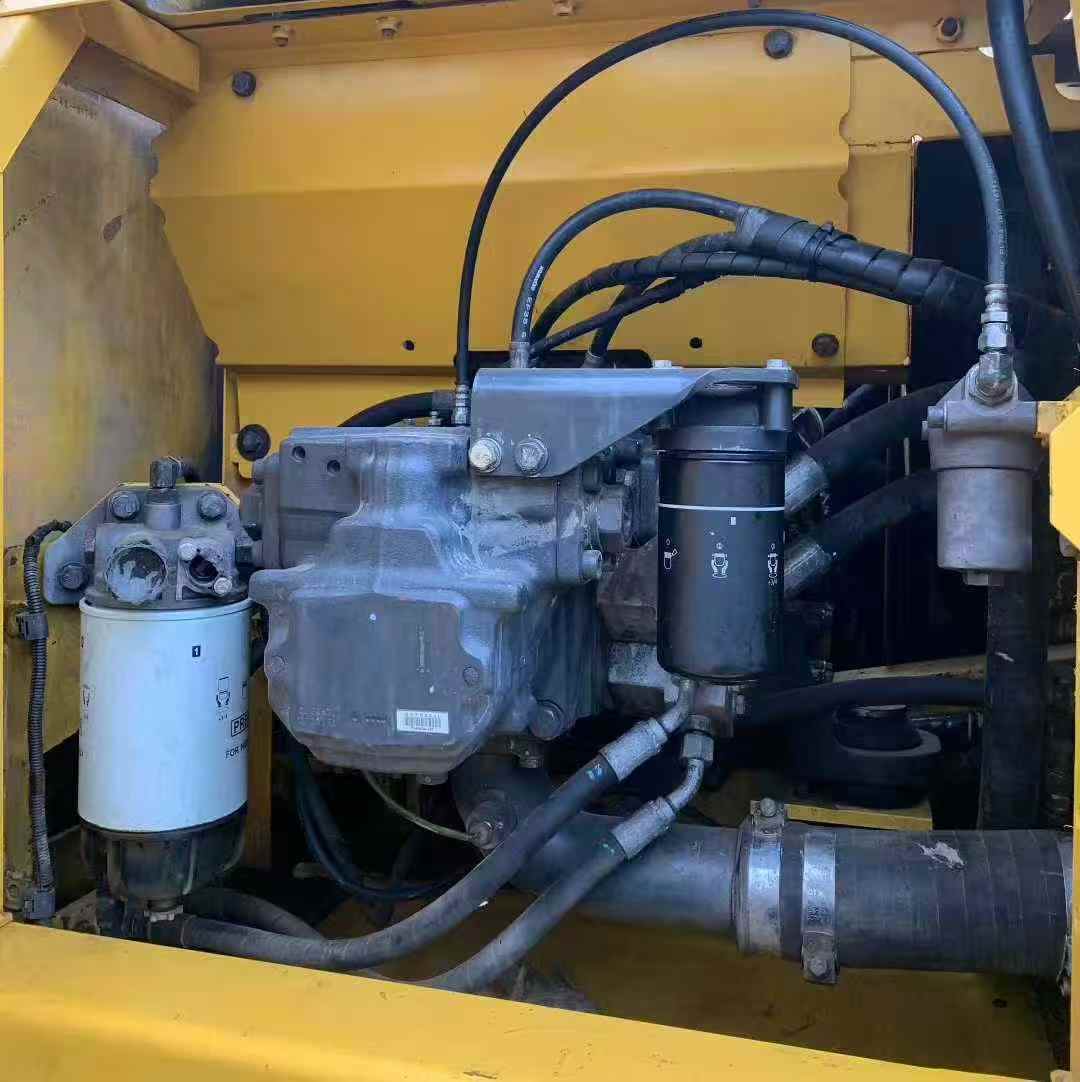 Used Komatsu PC200-8 Excavator 2020 Model / 6