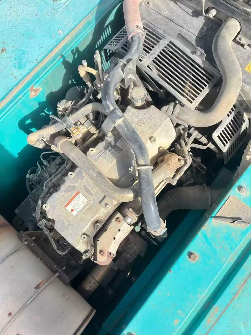 Used Kobelco SK210 Excavator 2016 Model / 9