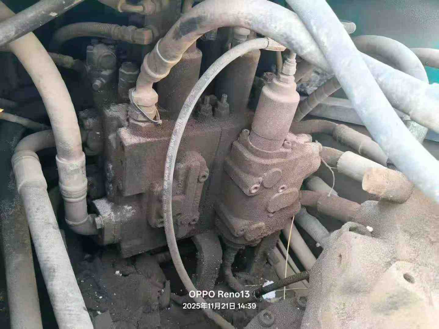 Used Kobelco SK200 Excavator 2017 Model / 9