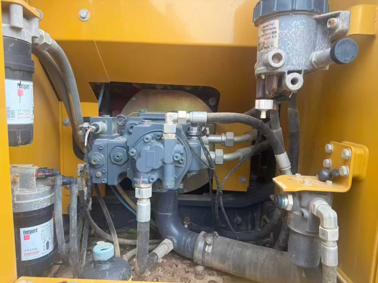 Used XCMG XE135GA Excavator 2021 Model / 6