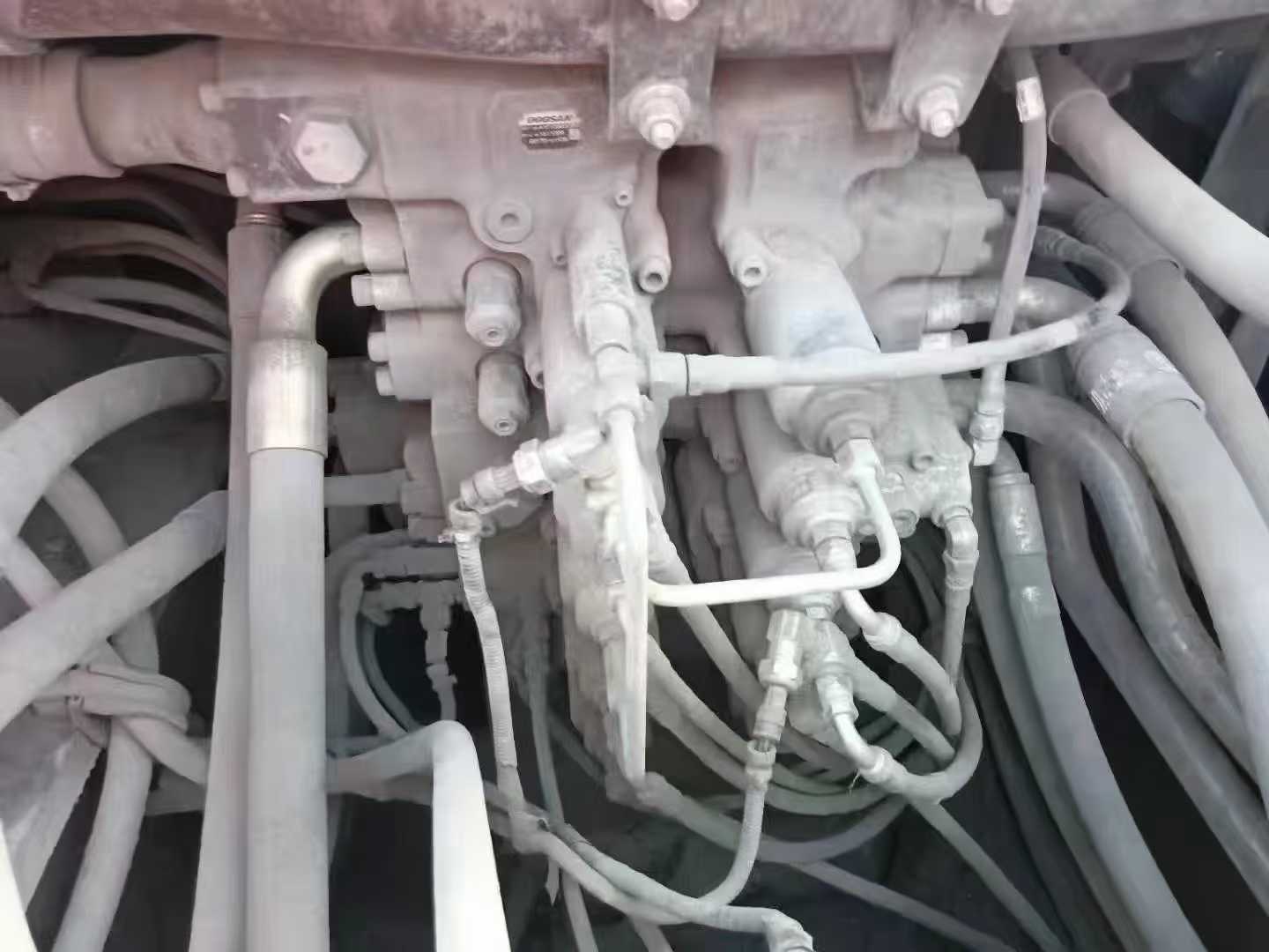 Used Doosan DL420 Excavator 2018 Model / 3