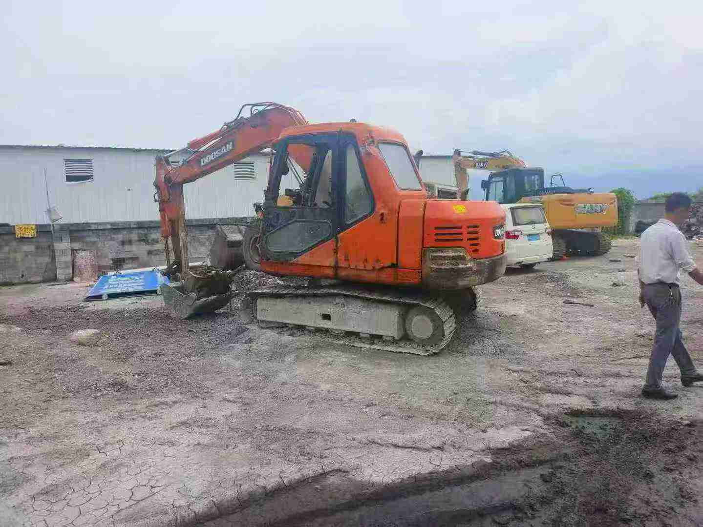 Used Doosan DX80 Excavator 2012 Model