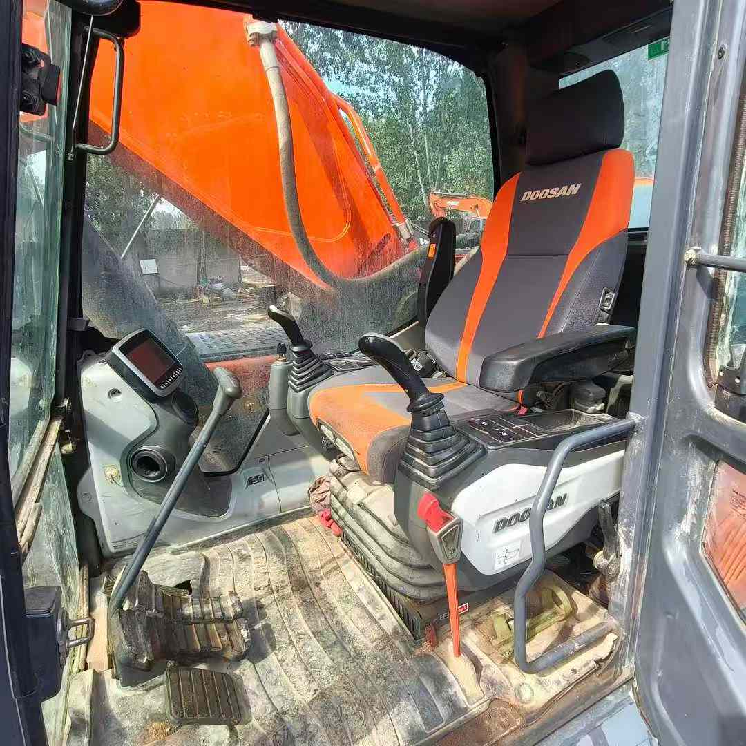 Used Doosan DX80 Excavator 2019 Model / 9