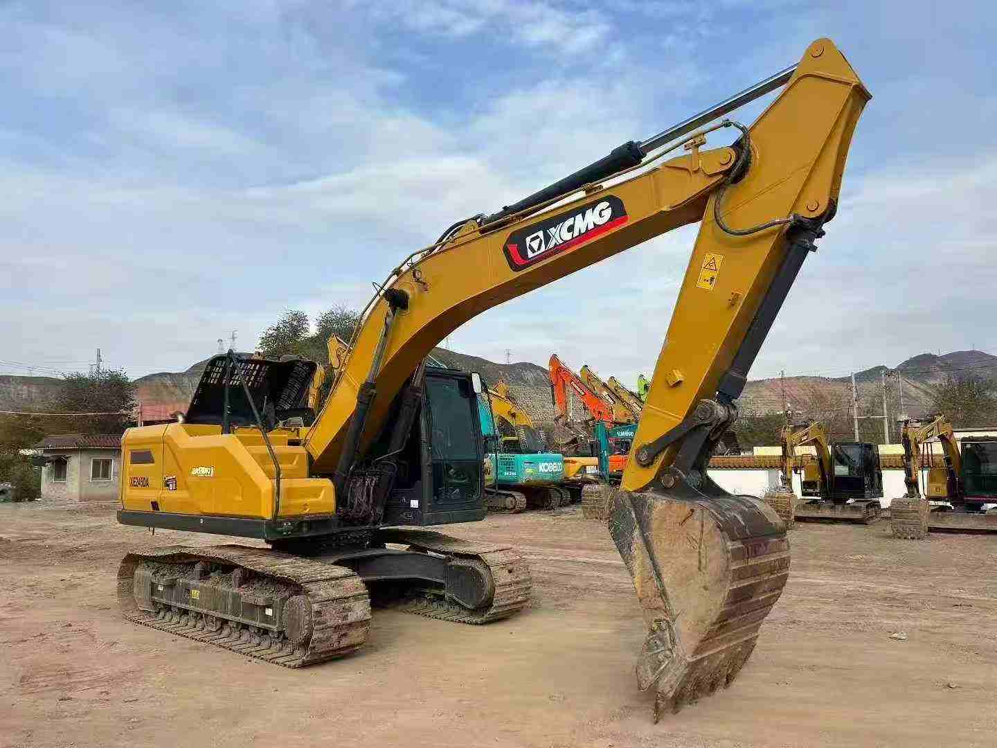 Used XCMG LW200 Excavator 2023 Model